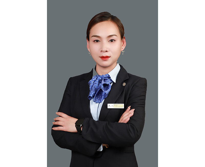 营销客服部-范小露.jpg